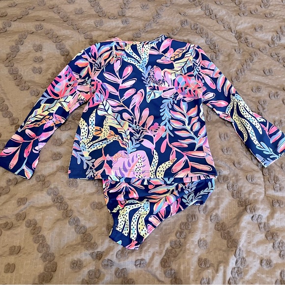 Lilly Pulitzer | Bobby Rashguard Set Up - Oyster Bay Navy (5) - Picture 10 of 11
